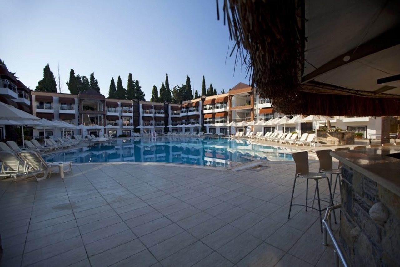 Risa Hotel Herşey Dahil (Risa Hotel - All Inclusive)