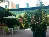 Across Hotels & Spa Hotel in zona Jade Tour