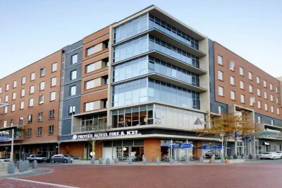 Protea Hotel Fire & Ice! Johannesburg Melrose Arch Hôtels à proximité de : Sentech Tower