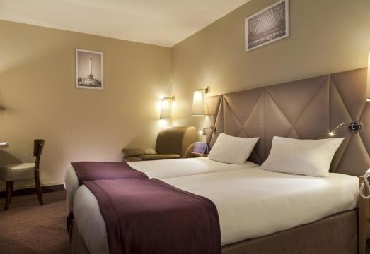 호텔 객실 내부 이미지 1