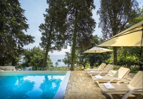 Apartments Atlanta - Liburnia Hotels in Lovran
