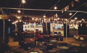 Sudrit Arts Gallery - Hostel - Housity