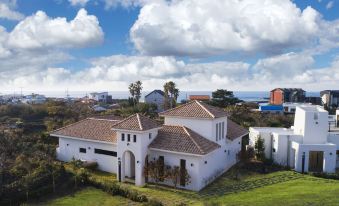 Libentia Hotel & Pool Villa