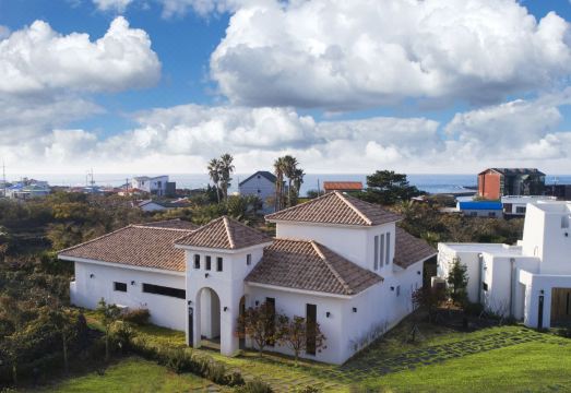 3. 리벤시아 풀빌라..