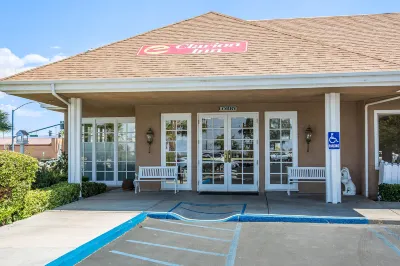 Clarion Inn Near China Lake Naval Station 리지크레스트 호텔