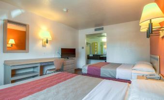 Motel 6 Pomona, CA - Los Angeles