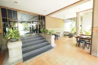Pachara Hotel and Restaurant Hoteles en Bang Pla Ma