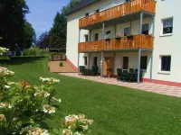 Comfy Holiday Home in Burg Reuland with Sauna Terrace BBQ