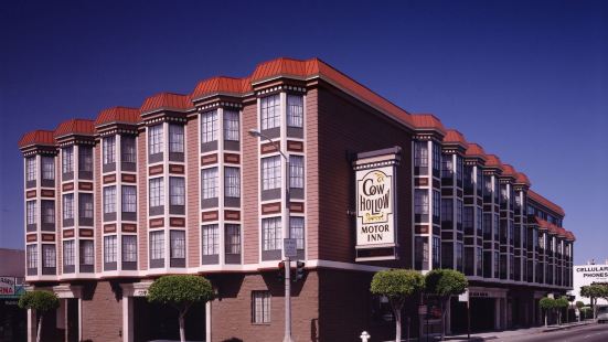 Cow Hollow Inn and Suites