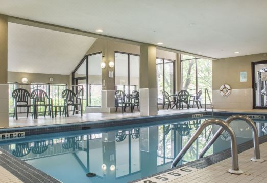 퀄리티 호텔 수영장