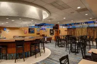 SureStay Plus Hotel by Best Western Price - bar