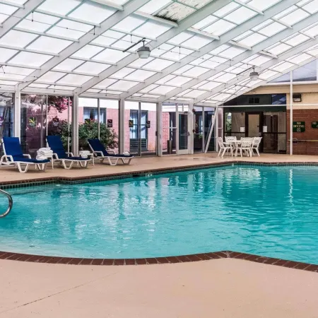 Quality Suites Lake Wright Norfolk Airport