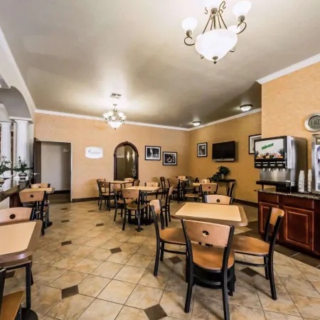 Sleep Inn & Suites