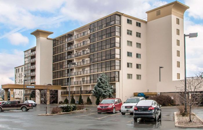 Best Western Rochelle Inn  Suites near DeKalb