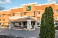 Comfort Inn Hoffman Estates - Schaumburg Hotels in Hoffman Estates