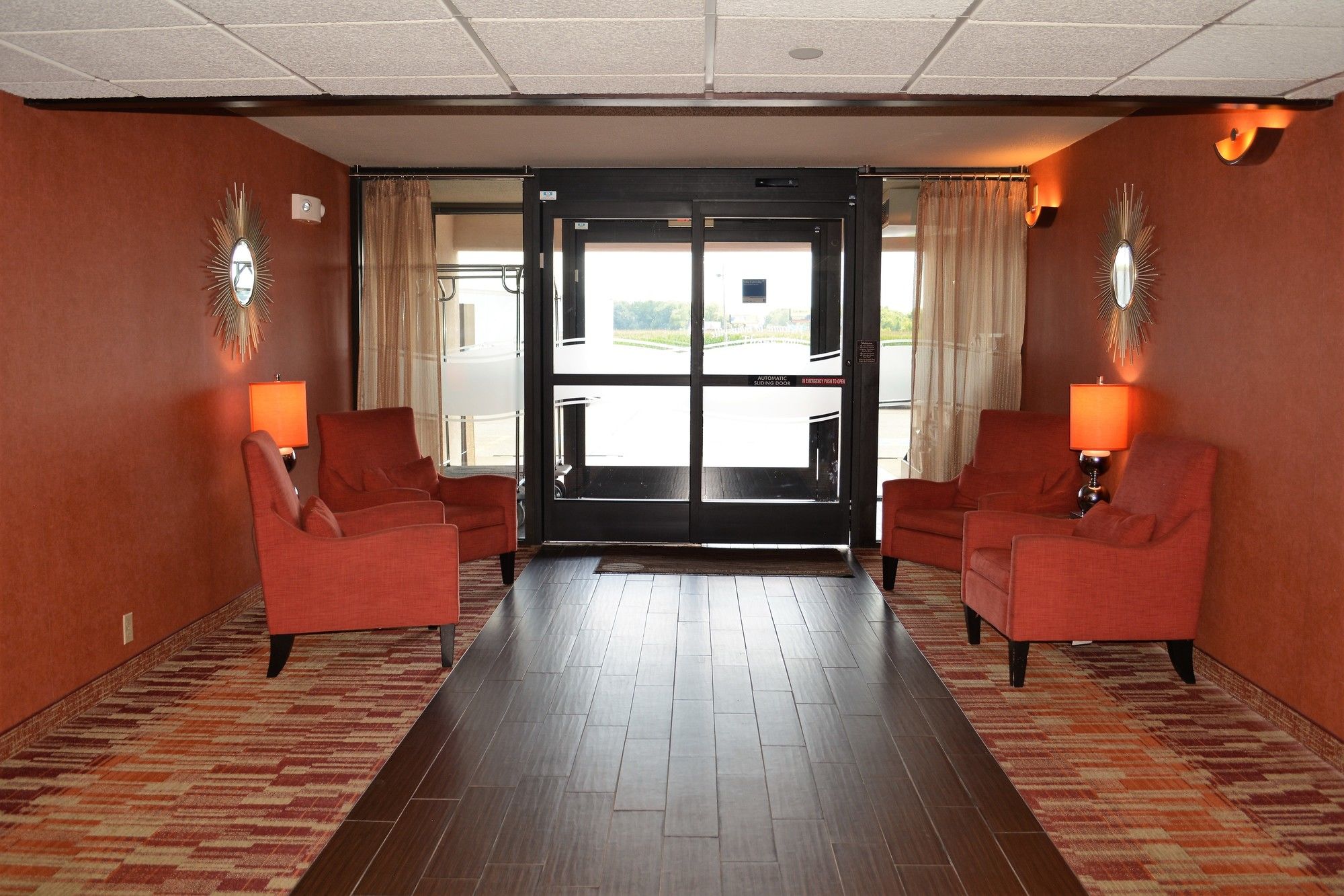 Comfort Inn & Suites Evansville Airport