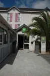 宜必思尚品坎佩爾飯店 Stade Nicolas Kervahut Quimper附近的飯店