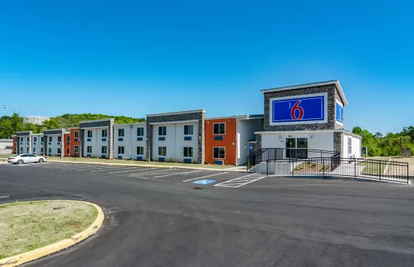 格魯吉亞懷特 - 卡特斯維爾 6 號汽車旅館