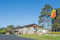Super 8 by Wyndham Baxter/Brainerd Area Hotels in East Gull Lake