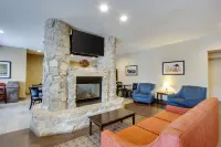 Comfort Inn & Suites Bellevue - Omaha Offutt AFB Hotels in Bellevue Second II