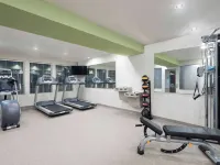WoodSping Suites Washington DC East Arena Drive Các khách sạn ở Lake Arbor
