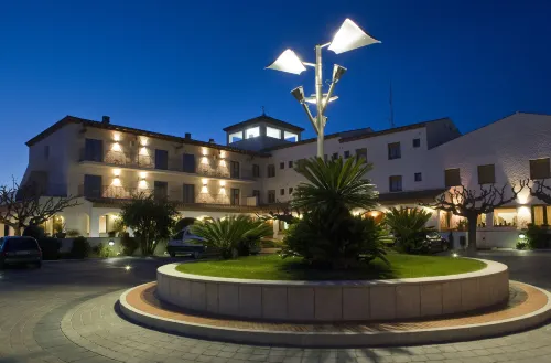 Hotel Restaurant Bon Retorn Hotels in Alt Emporda