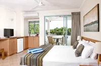 Mantra in the Village Port Douglas Hotels in Port Douglas