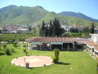 Hotel Domu Incantada Hotel dekat Torre Dei Dieci Cavalli