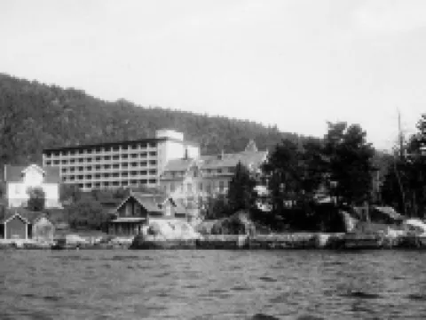 Kviknes Hotel Hotels in Balestrand