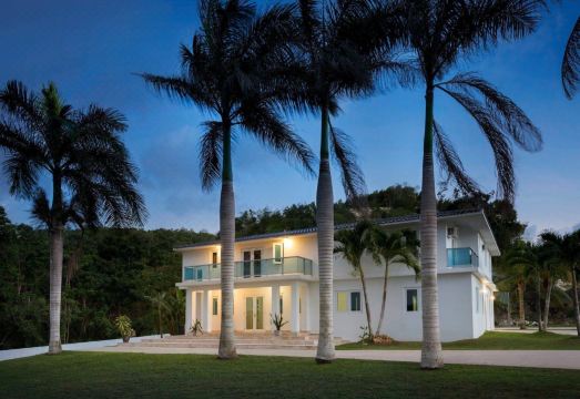 Las Olas Beach apartments - Housity