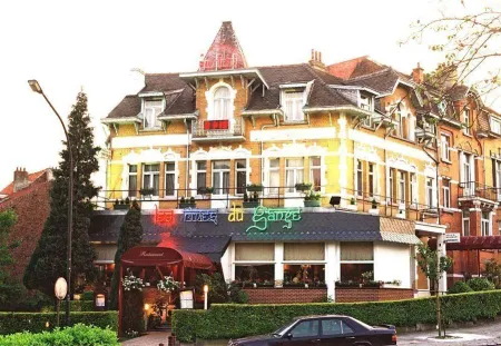 Hotel l'Auberge du Souverain Отели в г. Одергем