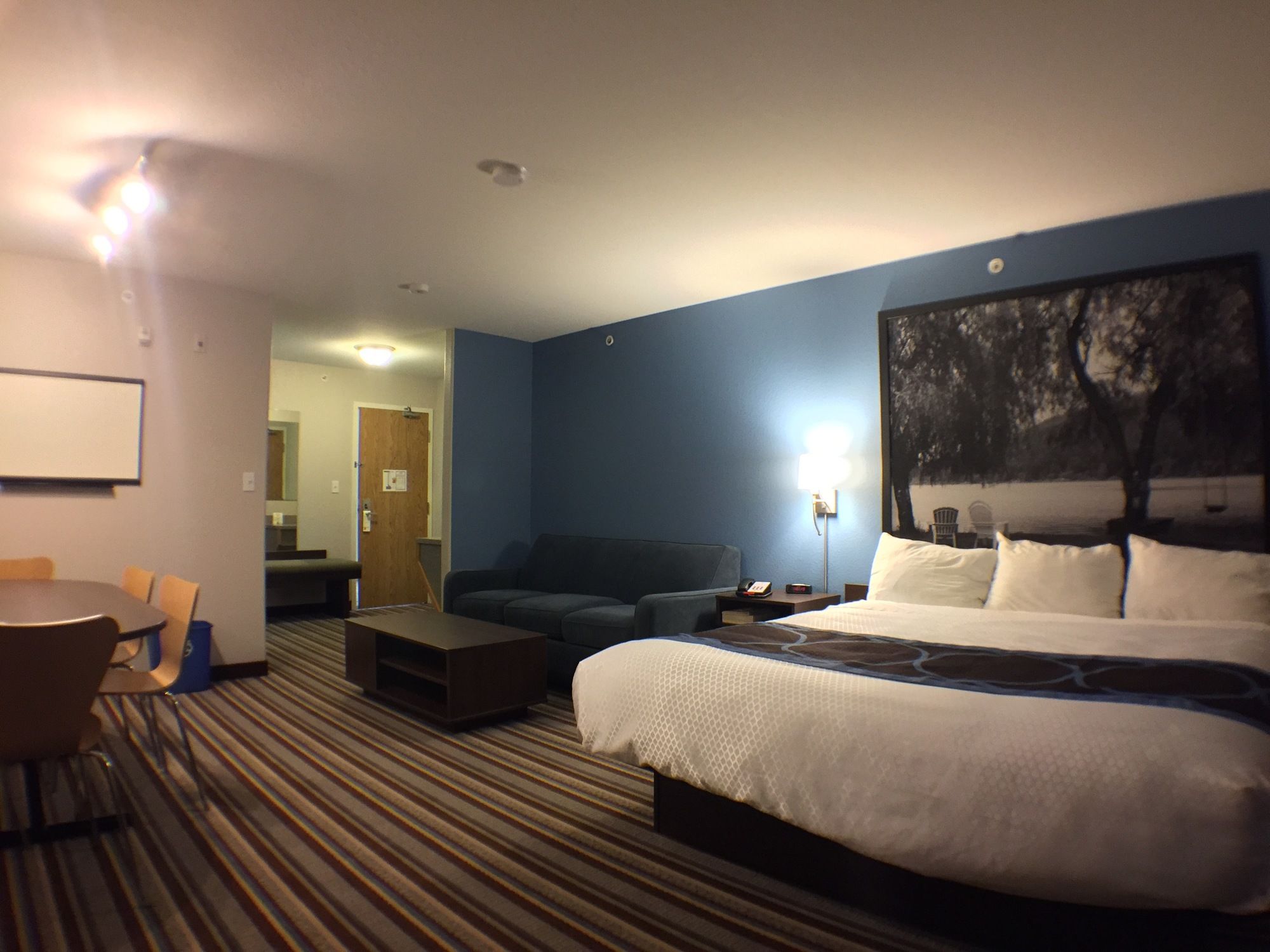 Super 8 by Wyndham Fort Frances