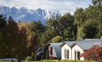 Pinewood Lodge Queenstown