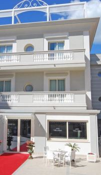Hotel a Rimini, Bagno 84 Graziano Rimini | Luxury Beach & Suite per  famiglie; per disabilità, spiaggia per cani - Prenotazioni a partire da  23EUR | Trip.com
