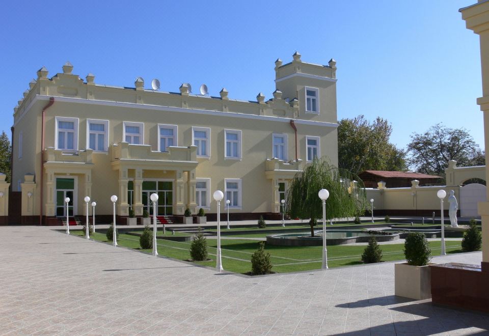 hotel overview picture