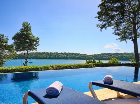 Bocas del Mar Отели рядом с достопримечательностью «Isla Palenque»