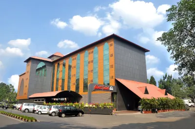 Abbott Hotel Отели в г. Тхане