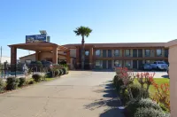 Econo Lodge Lake Charles University Area Hotels in Lake Charles