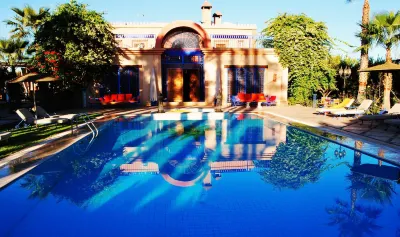 Casa Taos Hotels near Halima Saadia mosque