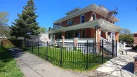 Goldsmith's River Front Inn