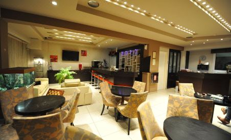 Ceragio Hotel & Apartments - Housity