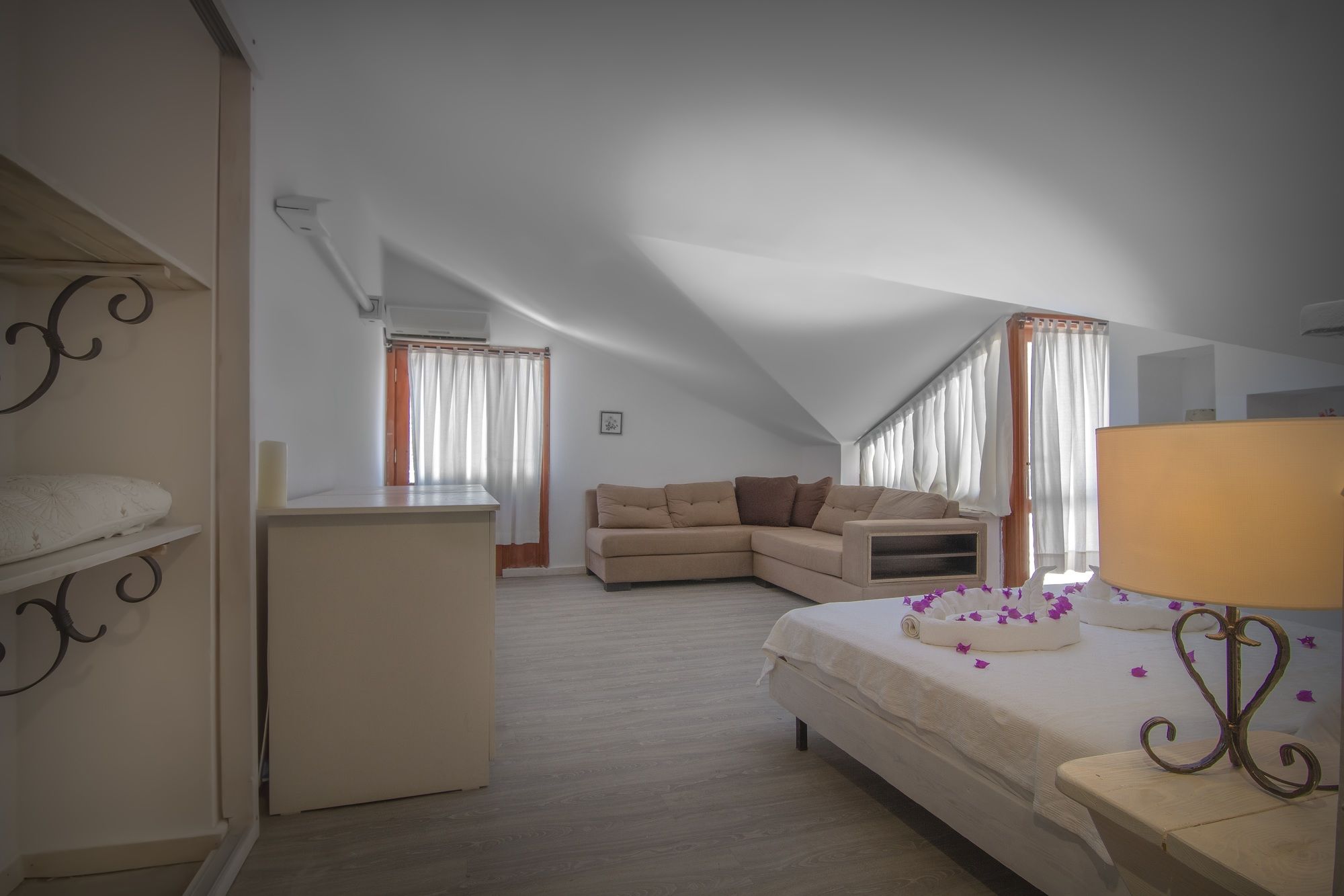 Korsan Ada Hotel