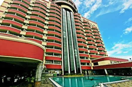 Planet Holiday Hotel & Residence