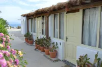 Sea Side Studios & Houses Hotels in Kalafatis