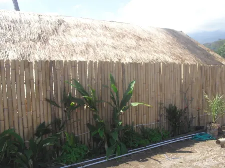 Mr.Din Rinjani Trails Hotel Отели рядом с достопримечательностью «Водопады Сенданг-Гил и Тиу-Келеп»