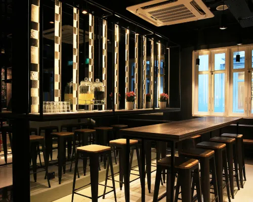 Cube Boutique Capsule Hotel @ Smith Street Hotels near Outram
