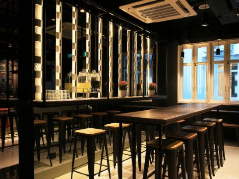 Cube Boutique Capsule Hotel @ Smith Street