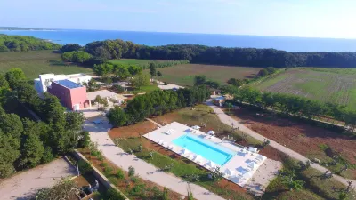 Masseria Mongiò dell'Elefante Hotel in zona Circolo Ippico Tumara