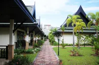 Airport Resort Phuket Hotel dekat Seastone Private Pool Villas
