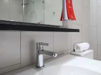 Red Planet Cubao Aurora Boulevard Hotels near Cubao